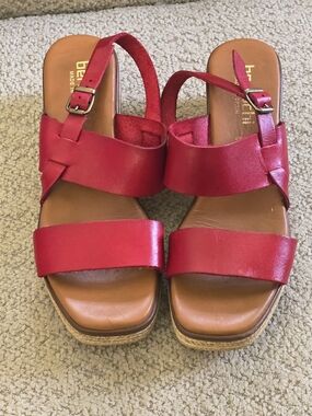 Bertuchi Red Leather Strappy Platform/Wedge Espadrille Sandals Size 9 EU 40